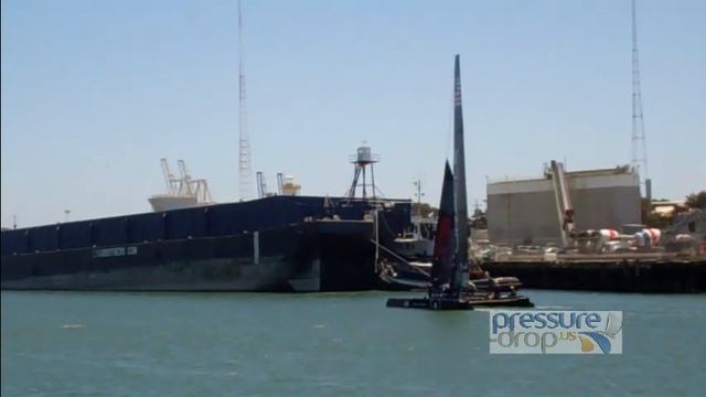 Oracle Racing's AC 72 Wing Arrives смотреть онлайн