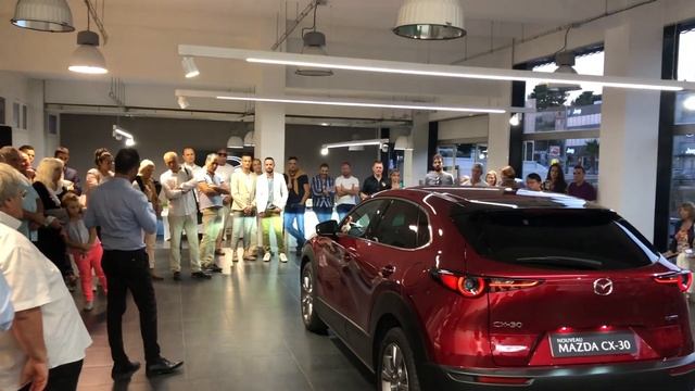 Lancement MAZDA CX-30 à Mazda Cannes смотреть онлайн