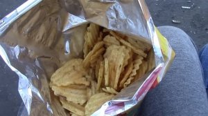 Обзор на чипсы lay's strong «королевская креветка»