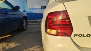 Замена заднего фонаря на Volkswagen Polo Sedan 5 6RU945095L