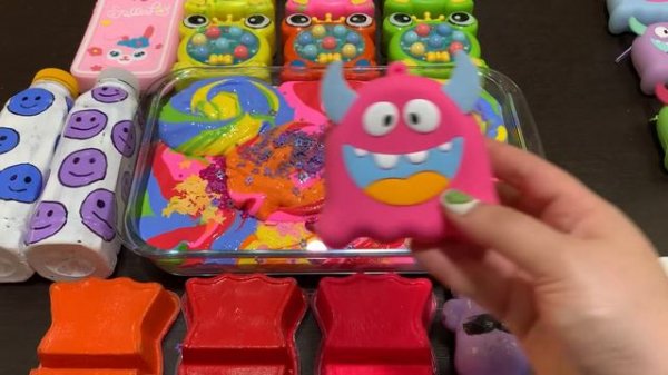 MAKEUP AND GLITTER AND CLAY ! Mixing Random Things Into GLOSSY Slime