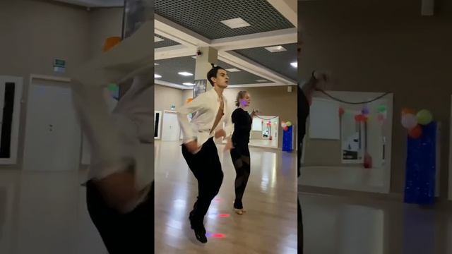 Тренировка!? #бальныетанцы #dance #бальники #dancer #dancing #ballet #love #спорт #тренировка смотреть онлайн