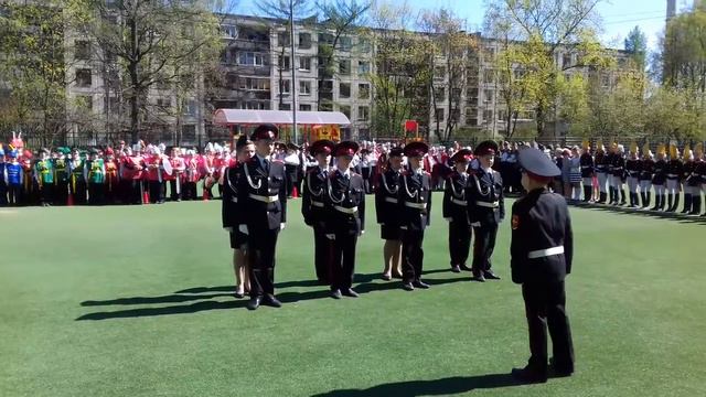 Образцово-показательное выступление 5Б класса школы № 145 "Смотр строя и песни" смотреть онлайн