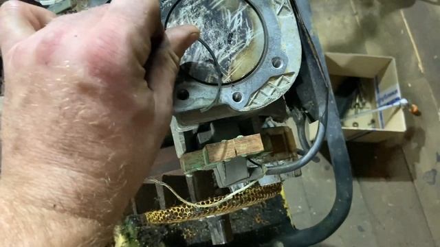 Мотоблок «КАСКАД».Состояние после 10 лет простоя в малине. смотреть онлайн