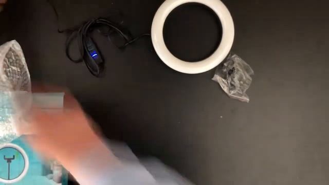 Видео обзор. Кольцевая лампа для блогеров смотреть онлайн