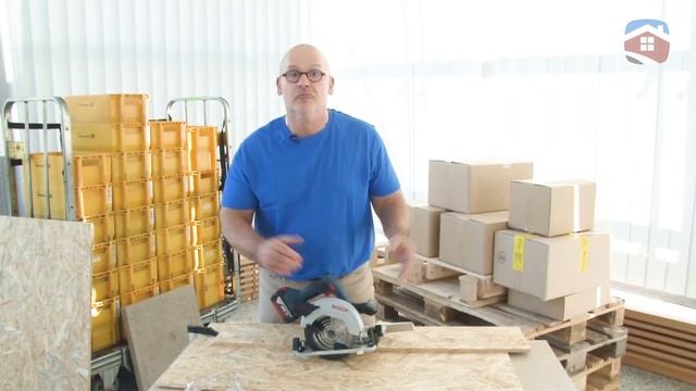 Zur Tat: Bosch Akku-Kreissäge GKS 18V-57G | Dach-holz.tv