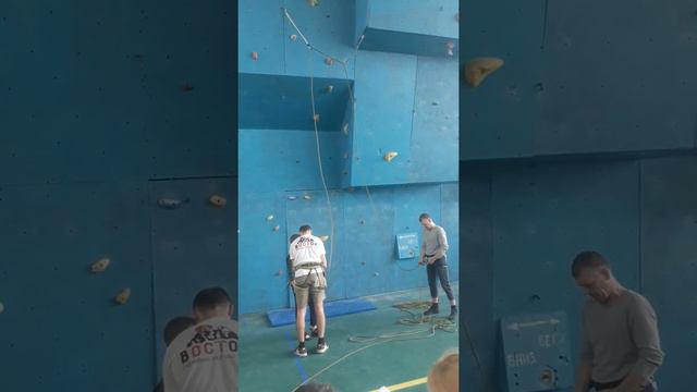 Открытый Чемпионат и Первенство города Большой Камень по спортивному скалолазанию смотреть онлайн