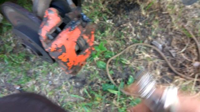 гольф 2 сломалась прокачка тормозов, трудности при прокачке суппорта смотреть онлайн