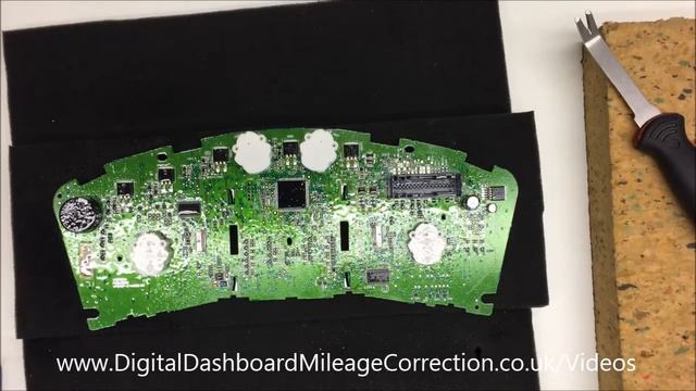 Ford Galaxy or Ford Focus 2nd Gen Dashboard Repair Part 3 Cleaning and moisture treating of PCB смотреть онлайн