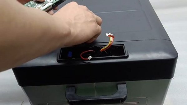 Alpicool A/C 25-75 Fridge Repair Video —— How to replace the control panel