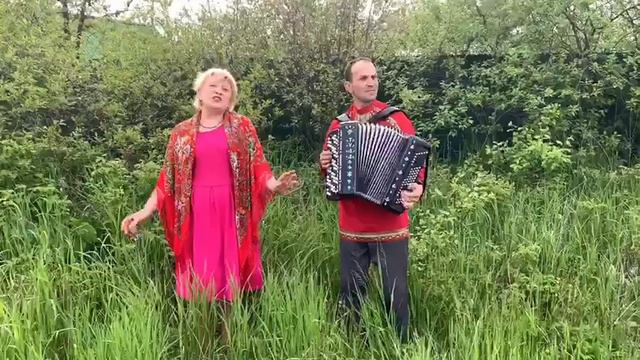 Авторская песня "Соловей на ветке". Исполняет автор Наталия Валиуллина, аккомпанирует Яхья Сабиров. смотреть онлайн