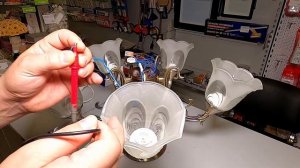 Как подключить люстру на двойной выключатель если вы не знаете где в ней фаза и ноль без разборки