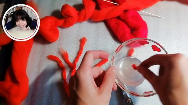 Mažų burbuliukų vėlimas iš sluoksnos / Ягодки (шарики) из гребенной ленты смотреть онлайн