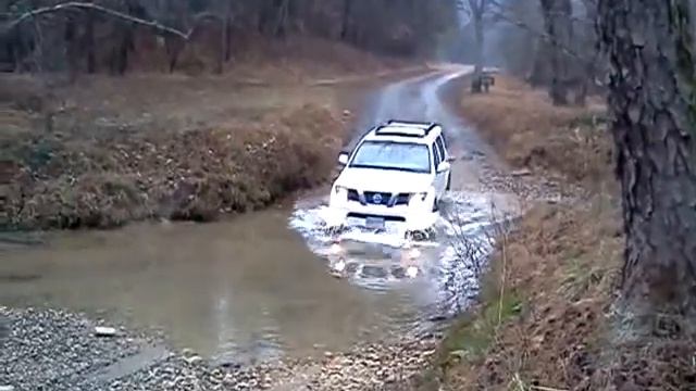 R51 Pathfinder crossing creek смотреть онлайн