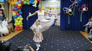 Мама и дочка танец на выпускной в садике 2017