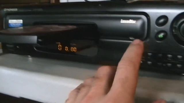 Retro-Tech - Initial Power Up Of My Pioneer CLD-S270 CD/CDV/LASERDISC Player смотреть онлайн