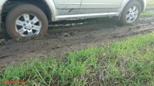 Тест драйв Great Wall Hover H5 TD автомат проверяем по весеннему полю на разных режимах