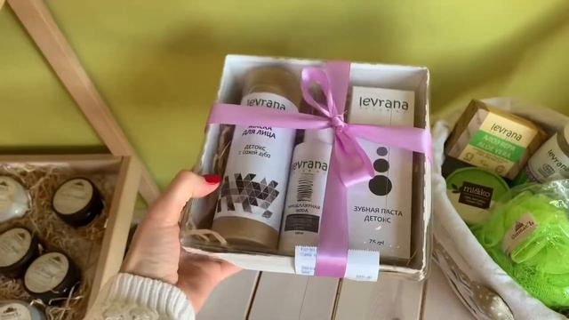 Новогодние подарки из натуральной косметики смотреть онлайн