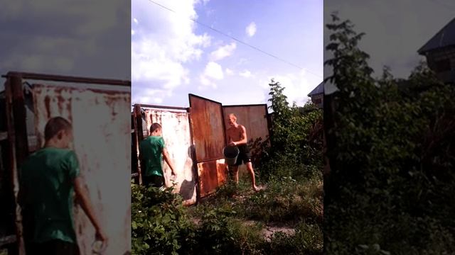Ледяной душ из ведра смотреть онлайн