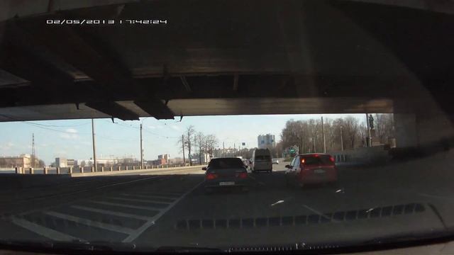 Обгон по разделительной полосе смотреть онлайн