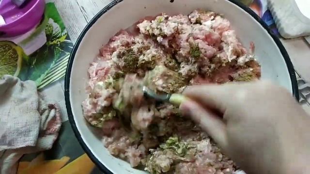 2 куска мяса - 4 вида колбасы. Всем хозяйкам это под силу!