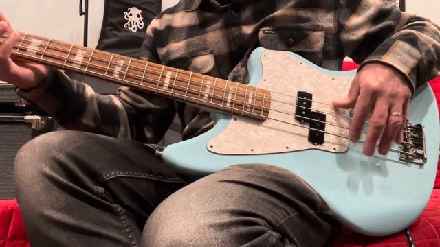 2023 Fender Mark Hoppus Signature Jaguar Bass Guitar Daphne Blue HMNIM Limited Edition 300 Made RAR смотреть онлайн