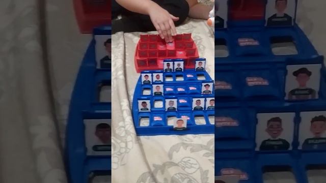 играем в игру угадай кто! часть 1 смотреть онлайн