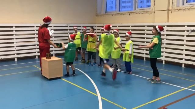 Новогодняя тренировка ( малыши) смотреть онлайн