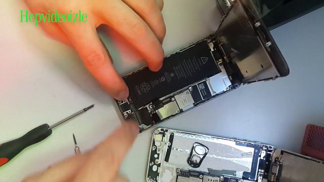 iPhone 5s ekran mikrofon şarj ve kulaklık soket değişimi ve sökümü смотреть онлайн