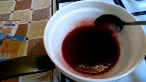 Конфетки из замороженных ягод.