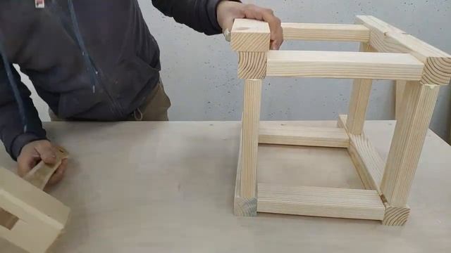 Простой табурет из обрезков / DIY своими руками смотреть онлайн