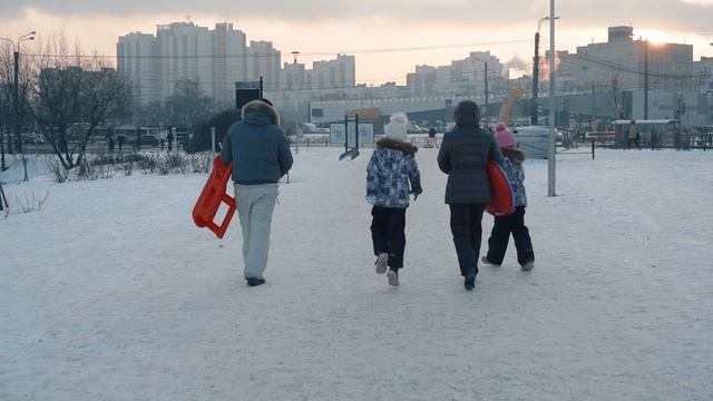 Строительный трест. Жилой комплекс «Новое Купчино», зима 2021 смотреть онлайн