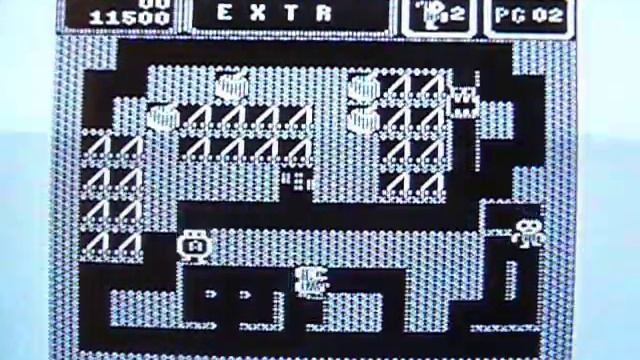 Mr Dig on Dragon 32 vintage home computer. Gameplay & Commentary смотреть онлайн