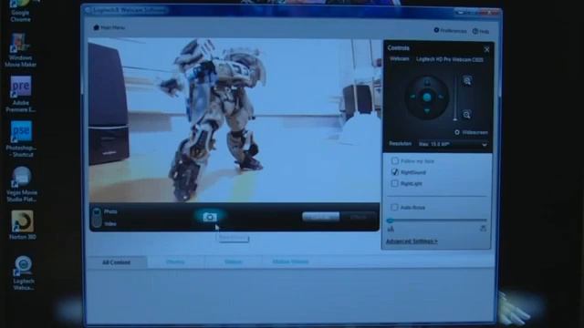 Logitech HD Pro Webcam C920 In Use & Review смотреть онлайн