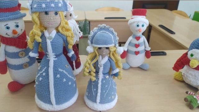 Новый Год посреди лета ❤ Вязание крючком. Дед Мороз, ? Снегурочка, ?♀️ снеговик, ⛄ олень, ? пингви смотреть онлайн