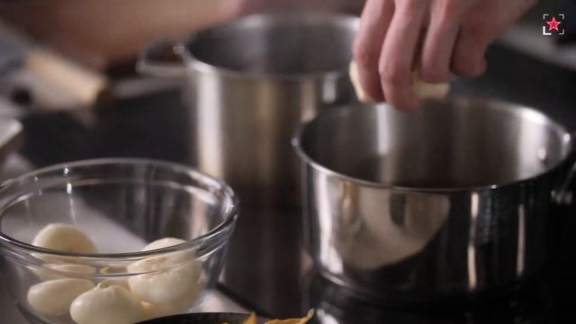 How to Make a French Onion Soup With a Twist - The Secrets of French Cuisine смотреть онлайн