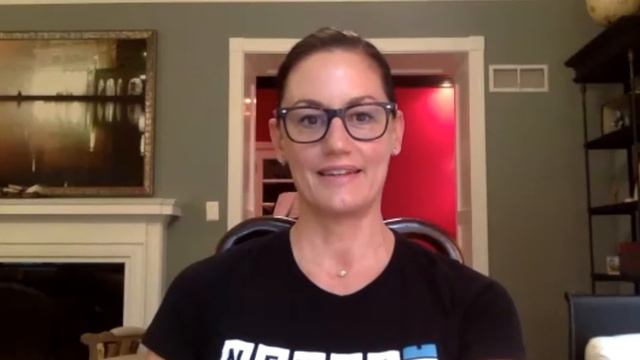 Foster Youth Advocate Sara Crecca смотреть онлайн