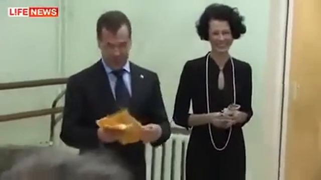 Новый танец Медведева Ладушки смотреть онлайн