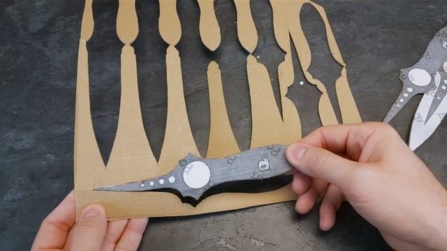 DO NOT THROW IT AWAY! How To Make A KERAMBIT SKELETON Shadow Daggers Out Of Cardboard DIY Cardboard