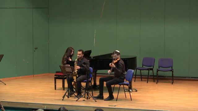 Trio Sonata in F major, Op.4 No.7 by Corelli смотреть онлайн