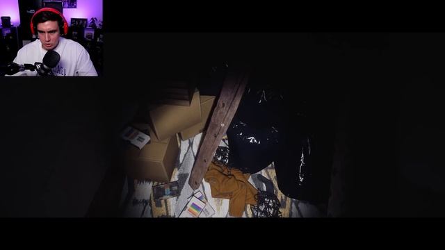 YOU’RE HOME ALONE AND THIS BED SHEET GHOST IS STANDING RIGHT THERE..HOW HARD YOU SCREAMING?! | Luto смотреть онлайн
