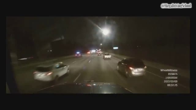 Нарезка видео с видеорегистратора, Жесткие Аварии 2022 - Good & Bad Drivers Car Crash Compilation 1 смотреть онлайн