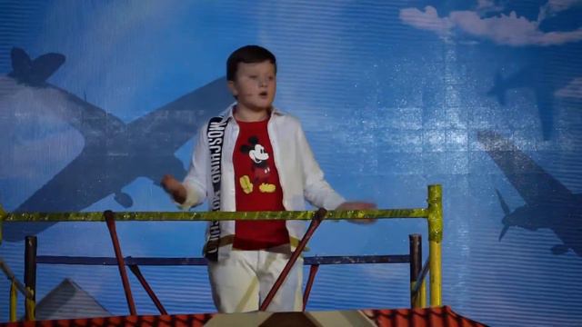 Спектакль Мальчик на крыше или, дырявый зонтик по пьесе Екатерины Ткачевой смотреть онлайн