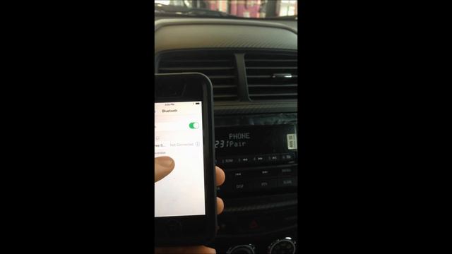 Pairing an iPhone to your Mitsubishi смотреть онлайн