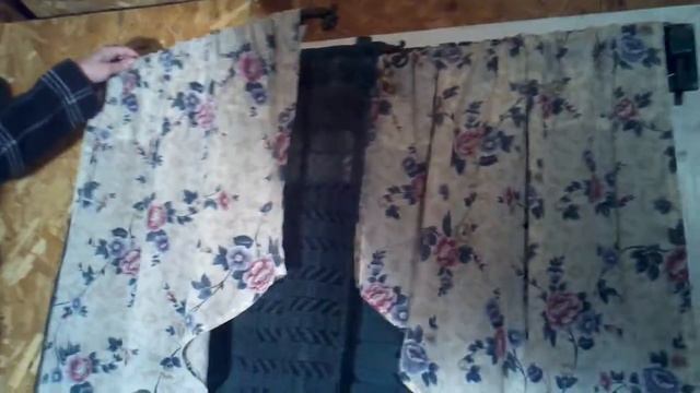 Swingaway Curtains смотреть онлайн