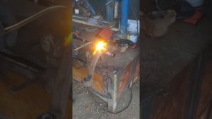 Выбивание торсиона с посадочного места рычага задней подвески Peugeot 206