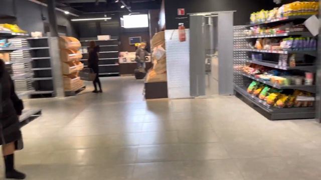 АТБ так выглядит сегодня. Пустые полки смотреть онлайн