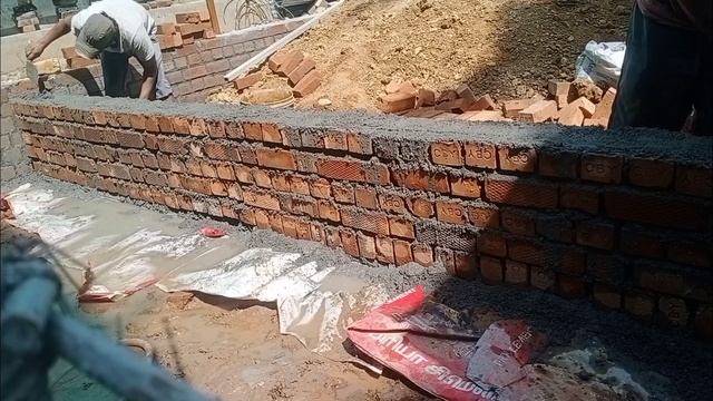 Skilled Mason laying bricks | Build Your House Brick Walls Easily | Brick masonry construction смотреть онлайн