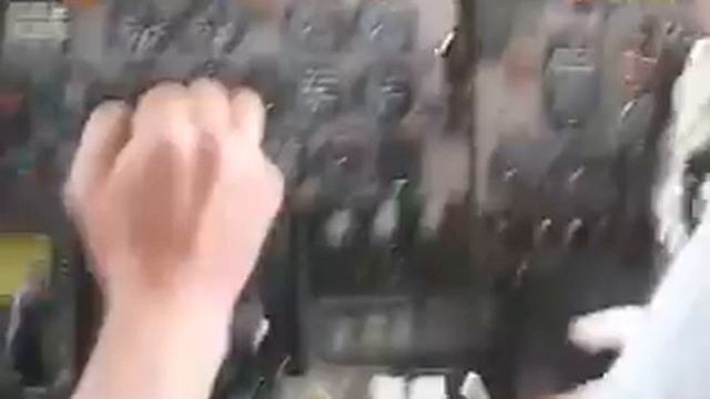 MD82 Посадка в Ивано-Франковске Landing at Ivanovo-Frankivsk UKLI airport смотреть онлайн
