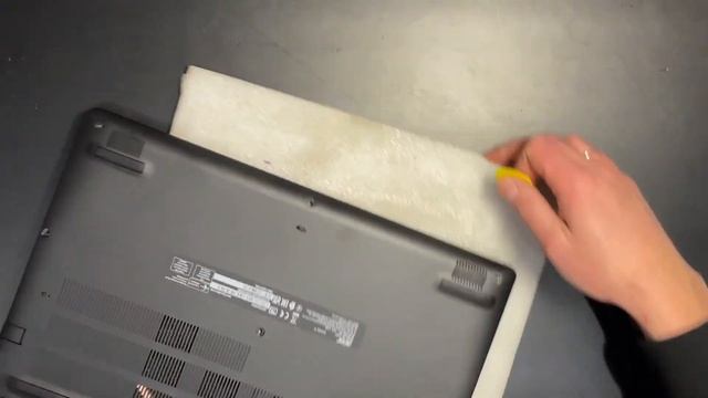 Апгрейд, как добавить ОЗУ (оперативную память) в ноутбук Acer Extensa 15 EX215-52-39CU смотреть онлайн